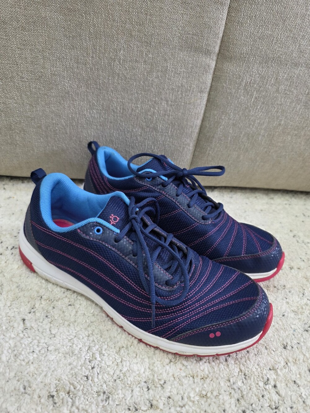 Women’s Ryka Size 12 Navy Athletic Sneakers with Pink Stitching and Aqua Lining